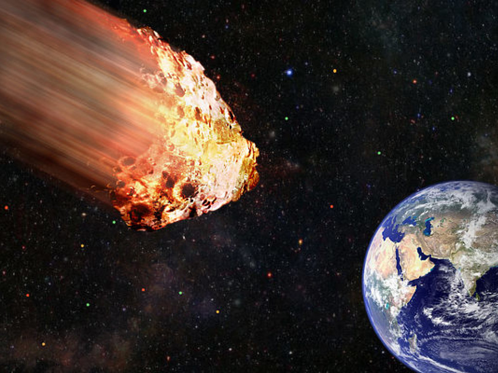 К Земле летит новый астероид