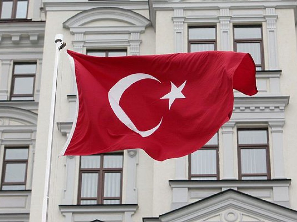 В Турции по делу о госперевороте уволили еще почти 3 тысячи госслужащих
