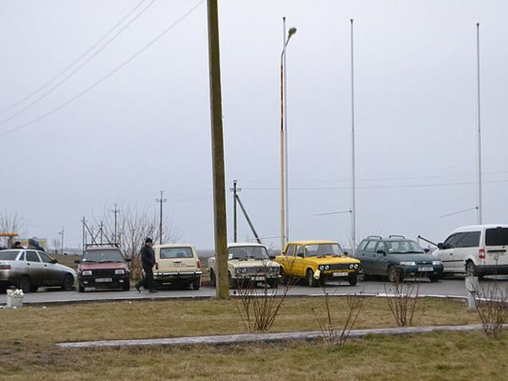 В Крым перестали пускать украинских таксистов