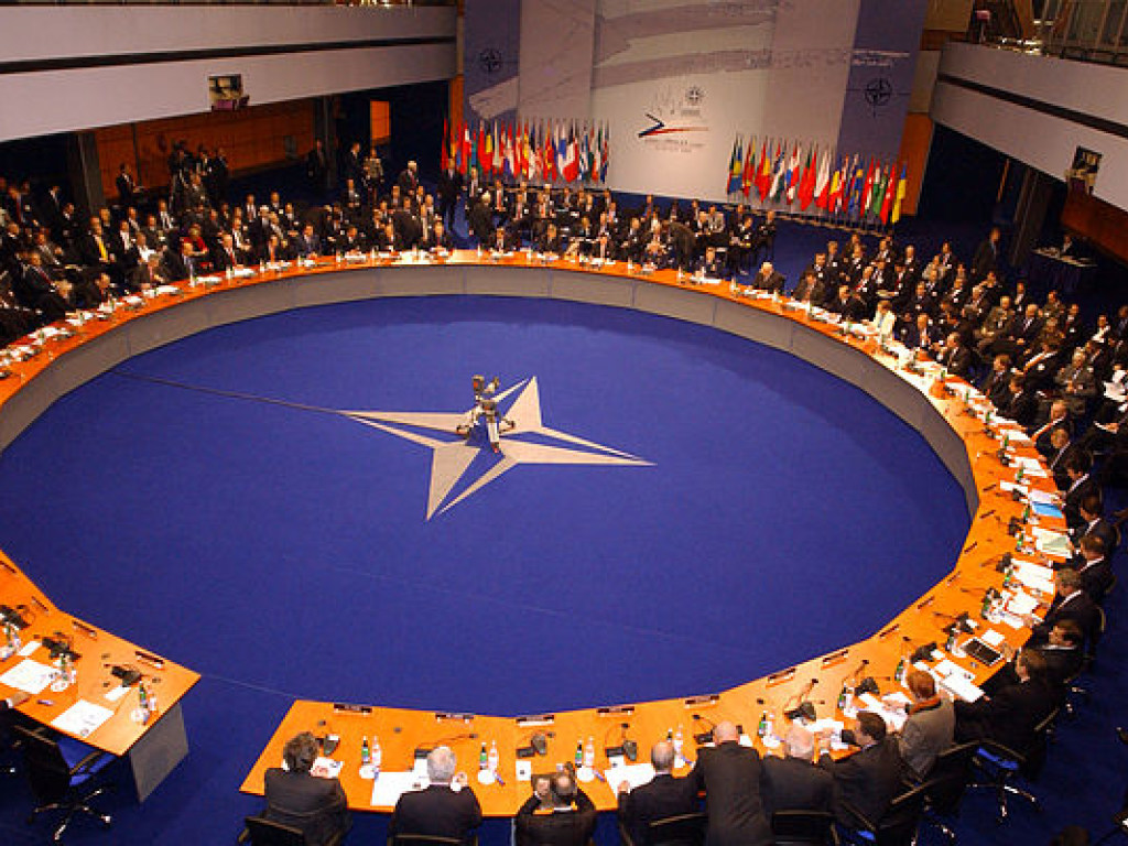 Испания пообещала НАТО увеличить военные расходы к 2024 году