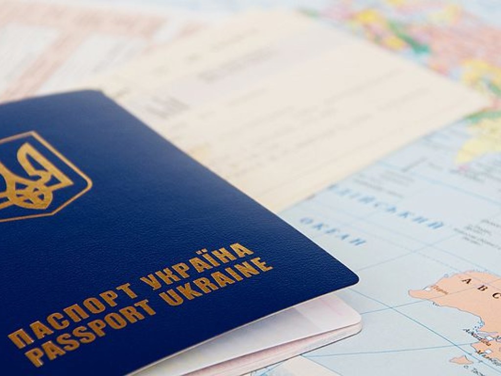 За 2017 год украинцам выдали 4 миллиона биометрических паспортов