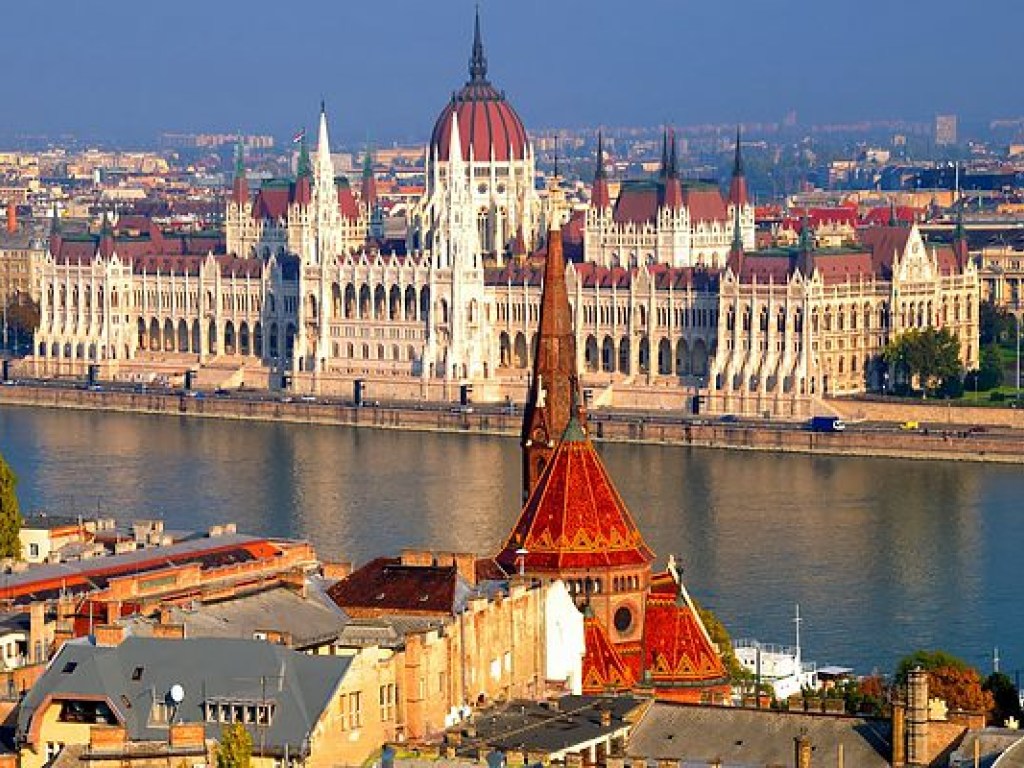 Венгрия  продолжает оказывать давление на Украину на основе языкового вопроса