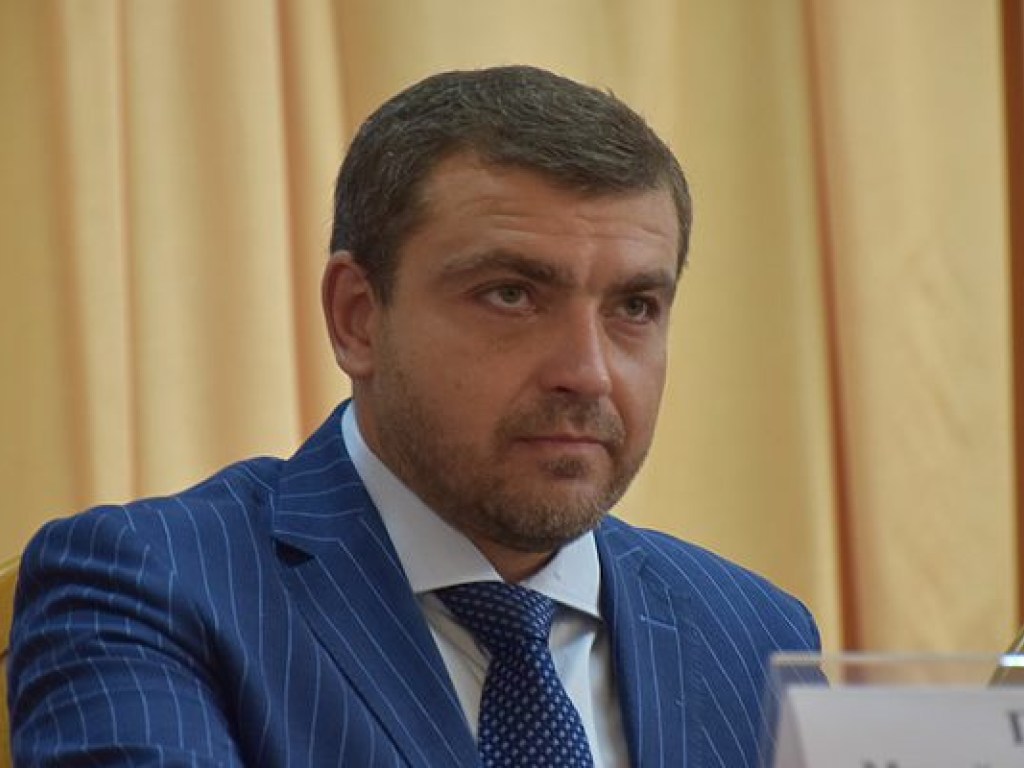 Директор аэропорта Николаева задержан на взятке 700 тысяч гривен