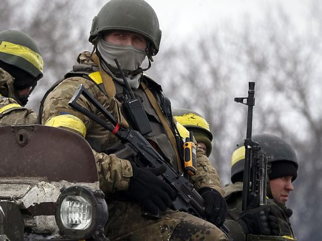 Оружие США на Донбассе: перерастет ли АТО в полномасштабную войну