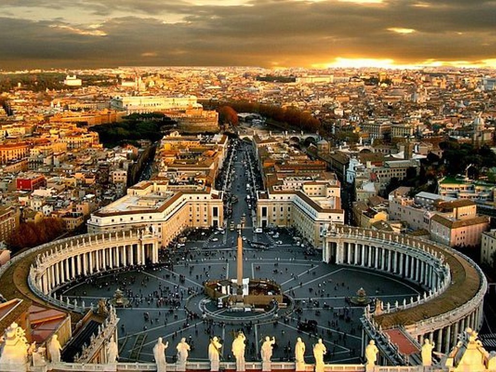 Католические паломники стали меньше посещать Рим
