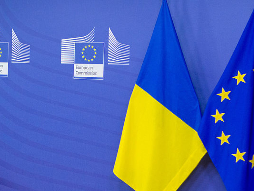 Почему ЕС шантажирует Украину?