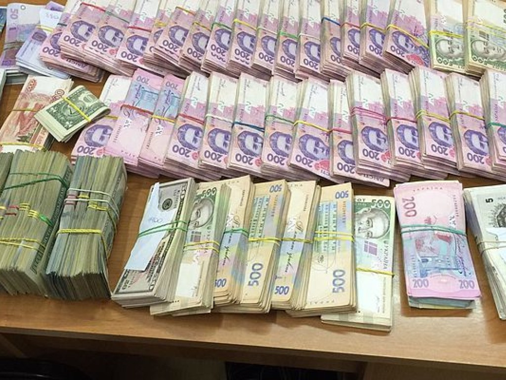 Налоговики ликвидировали в Киеве конвертцентр с оборотом более 150 миллионов гривен
