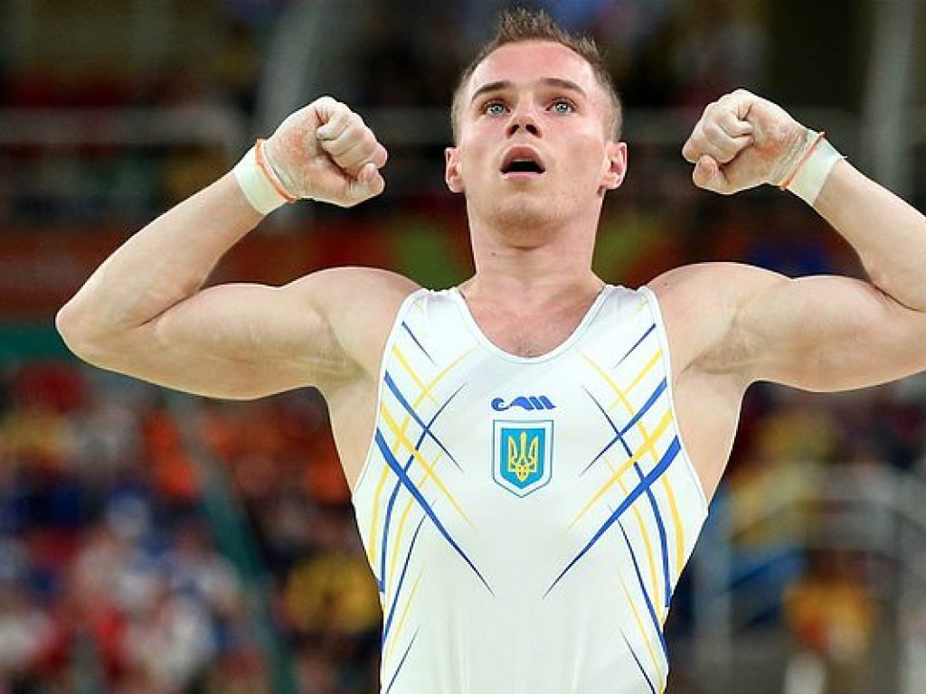 Олимпийскому чемпиону, легкоатлету Олегу Верняеву сделали две операции