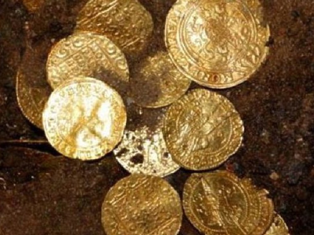 В Польше в соборе нашли золотые сокровища XVII века