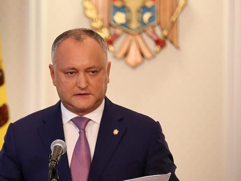 Президента Молдавии Игоря Додона в третий раз отстранили с поста