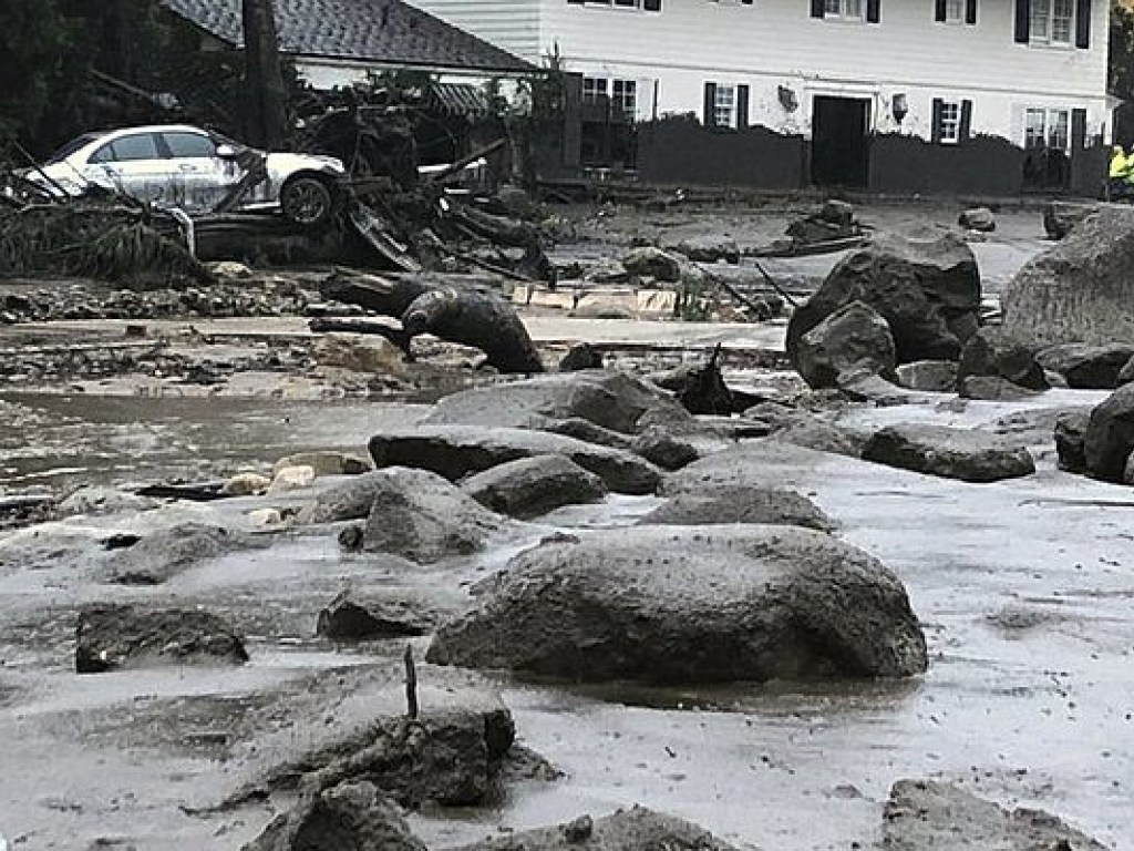 В США минимум 5 человек стали жертвами оползней