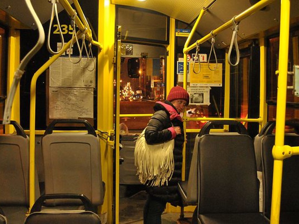 В Киеве временно изменит движение ночной троллейбус