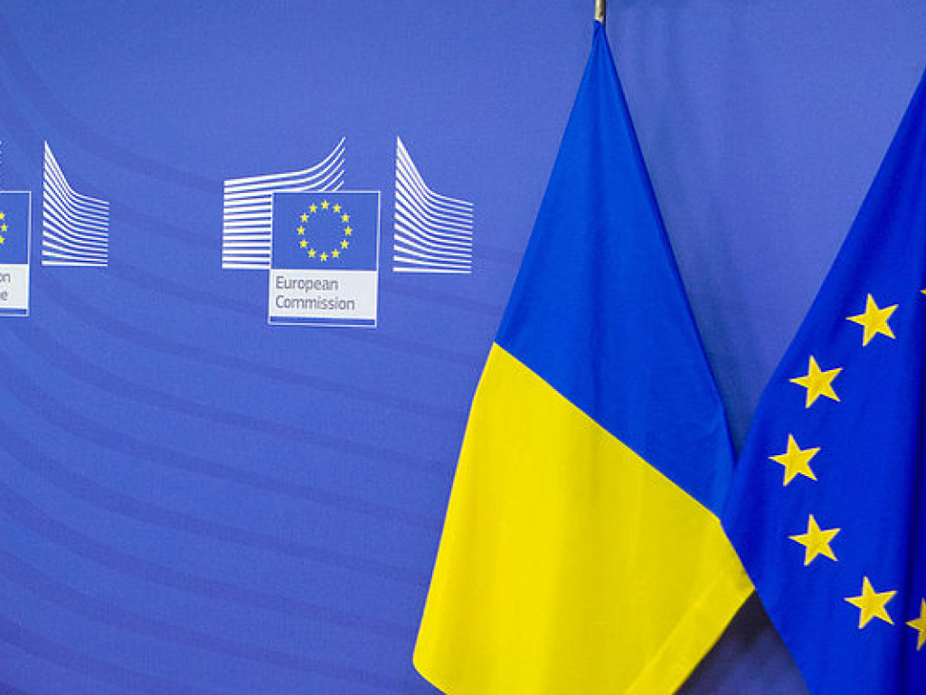 Политолог: Никаких денег Украина от Евросоюза в этом году не получит