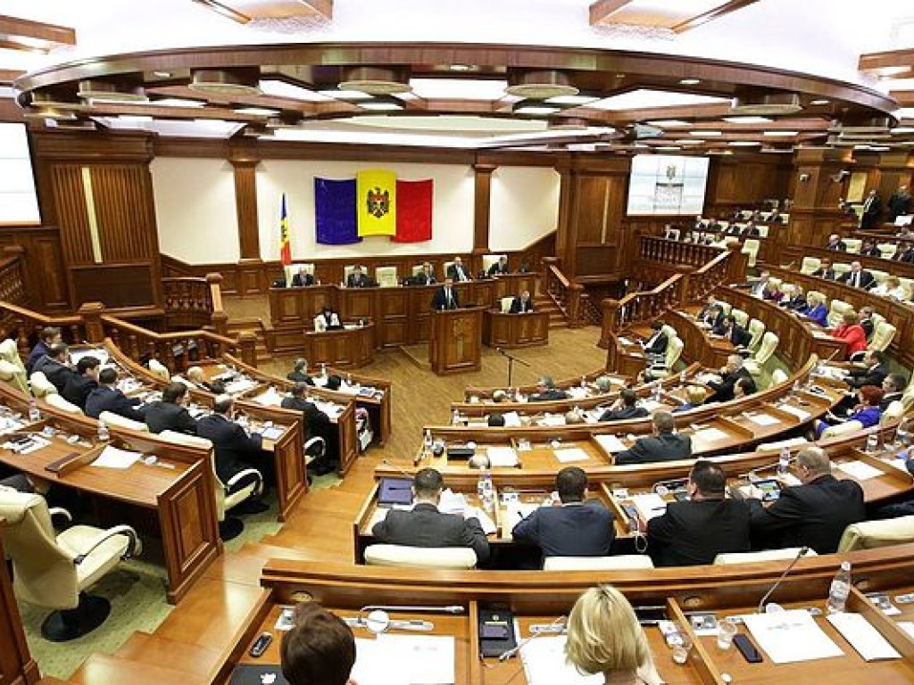 Парламент Чехии не проголосовал за отставку правительства Бабиша