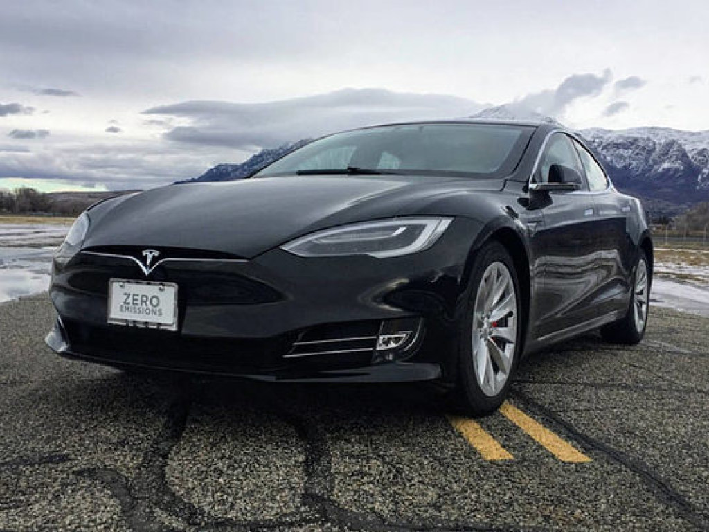 Пятизвездочный тюнинг: Tesla Model S облачился в бронь (ФОТО, ВИДЕО)