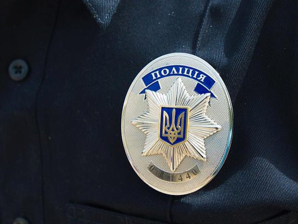 Полиция Харькова задержала военнослужащего, который угнал автомобиль вместе с водителем