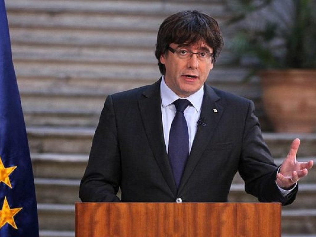 Мадрид заявил, что Пучдемон не может управлять Каталонией из-за рубежа