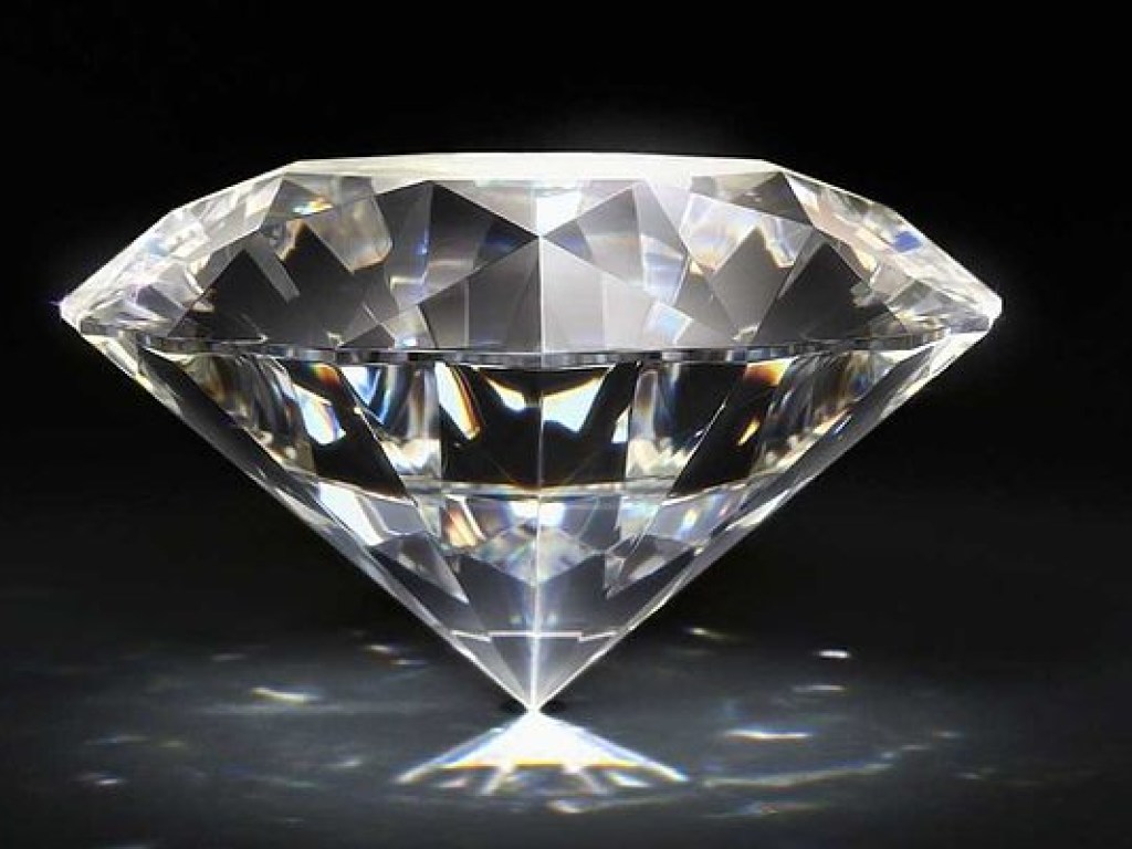 В Африке нашли один из самых больших алмазов в истории (ФОТО)