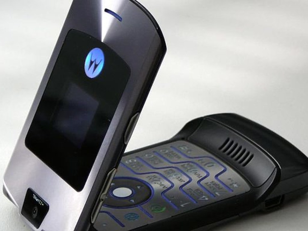 Motorola возобновила выпуск «старых» телефонов
