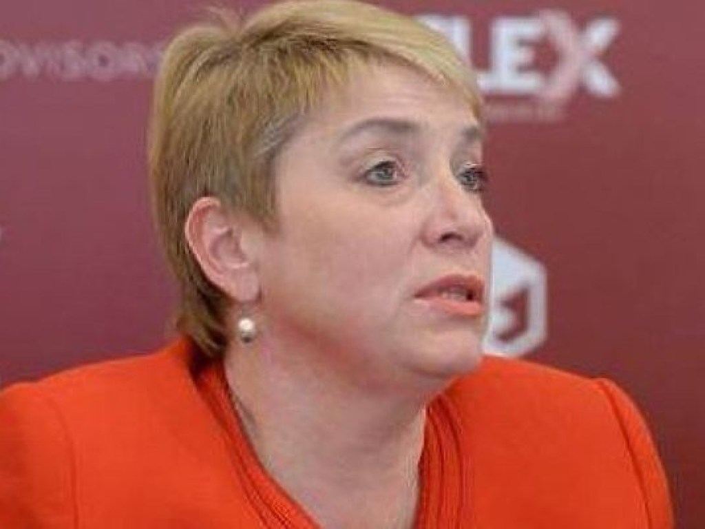 Скандальная Соломатина просит восстановить ее в должности в НАПК