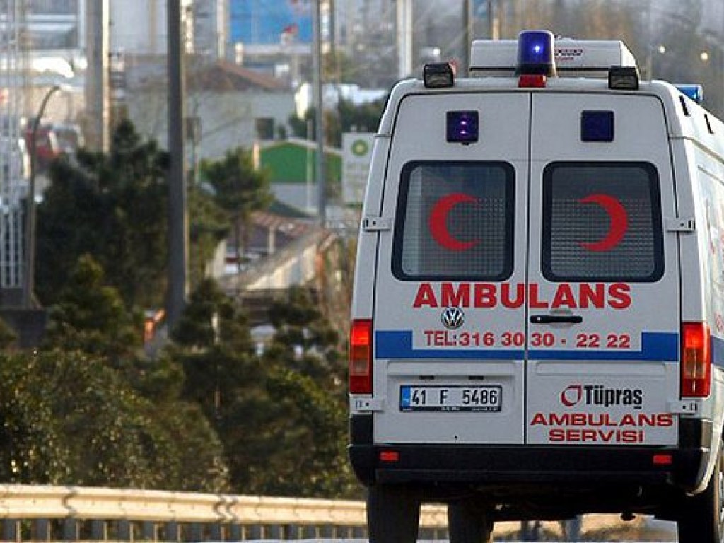 В Турции разбился военно-транспортный самолет: три человека погибли