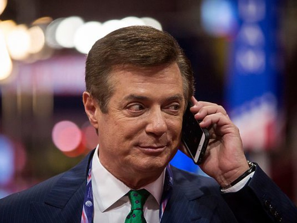 Суд над Манафортом перенесен на осень