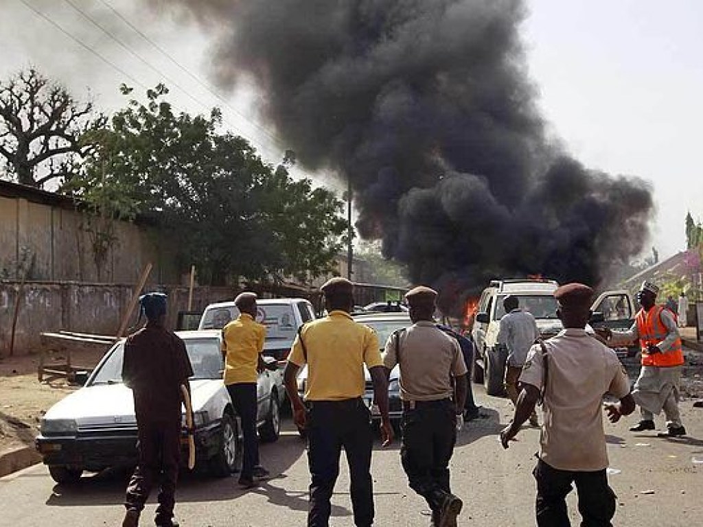 На севере Нигерии двое смертников совершили теракт на рынке, 12 человек погибли