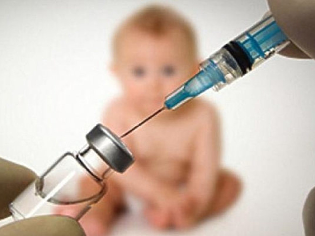 Минздрав хочет усилить ответственность за отказ от вакцинации