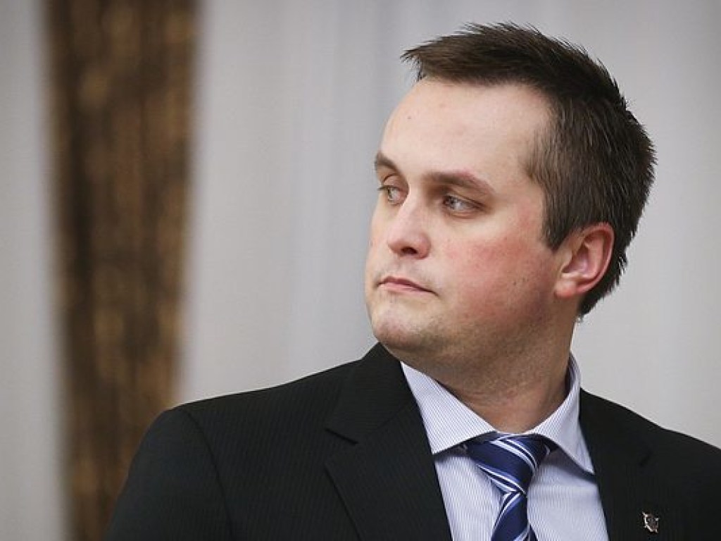 В декабре Холодницкий заработал 327 тысяч гривен при окладе в 58 тысяч