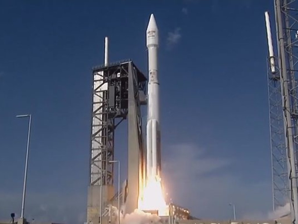 Запуск ракеты Atlas V с военным спутником GEO-4 в США отменили из-за неисправности