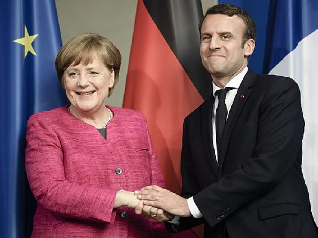 Меркель и Макрон анонсировали подписание нового Елисейского договора