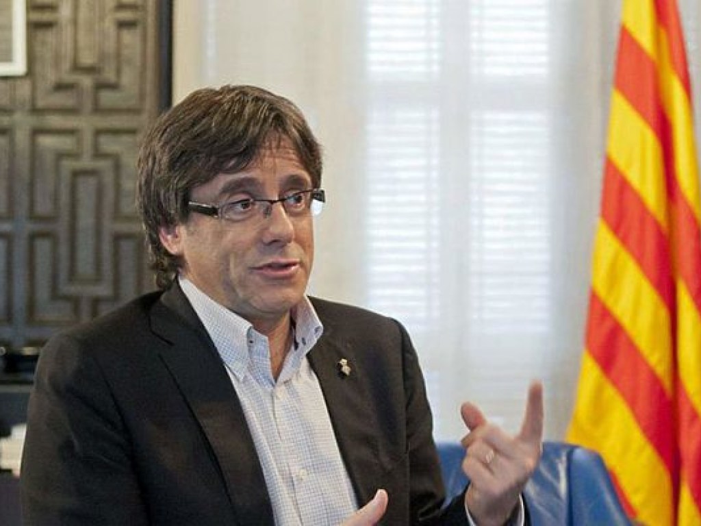 Испанский суд отказался выдать европейский ордер на арест Пучдемона