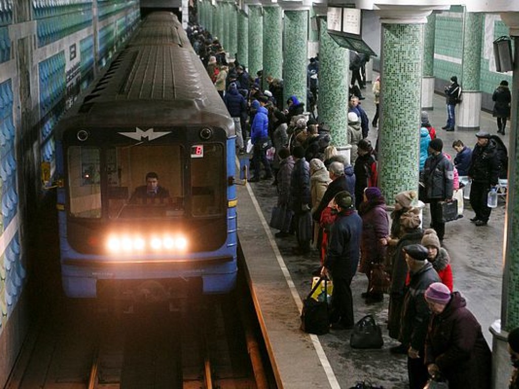 В Харькове эвакуировали пассажиров из станции метро