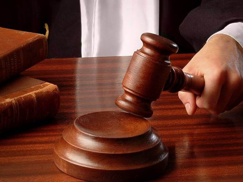 Суд отпустил под залог 1,76 миллиона гривен обвиненного в коррупции экс-следователя ГПУ Суса