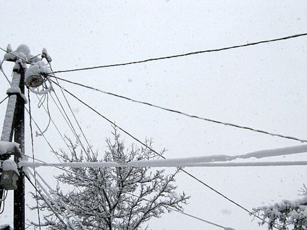 Непогода в Украине: в Одесской области без электроснабжения остаются 79 населенных пунктов