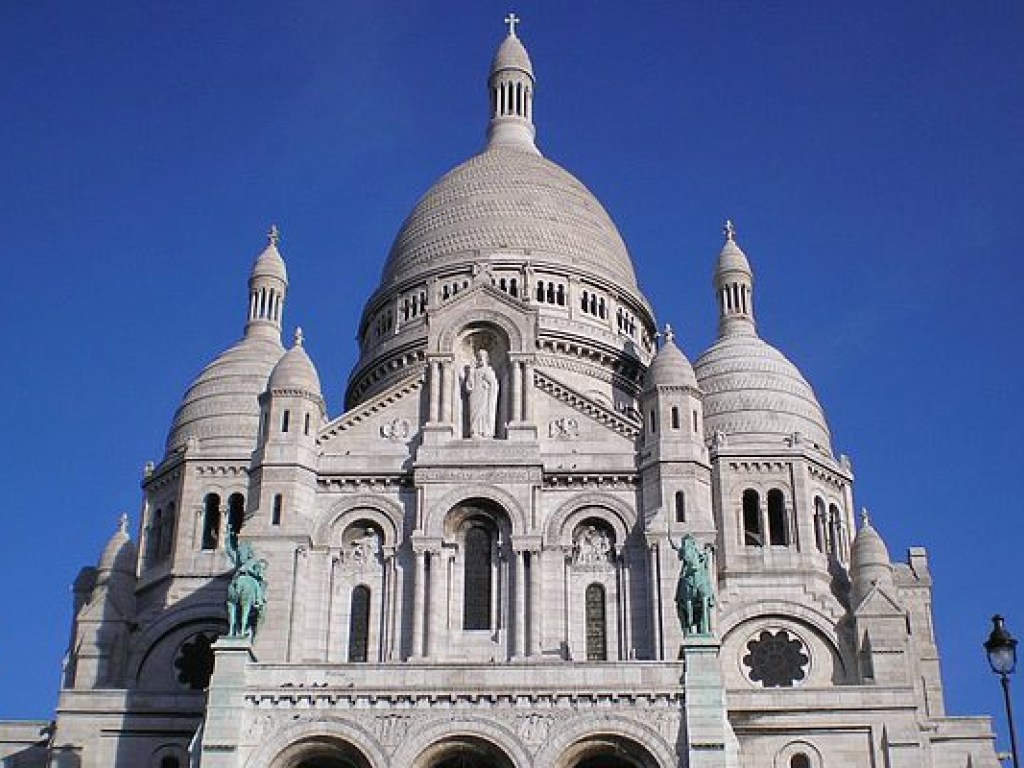 В Париже ввели электронные пожертвования на церковь