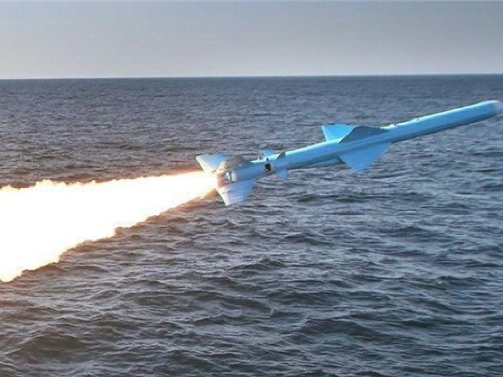 Иран провел испытания новых ракет (ФОТО)