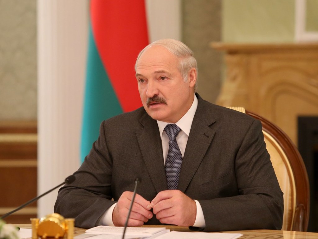 Эксперт рассказал, с какой целью  Лукашенко поручил усилить границу Беларуси с Украиной