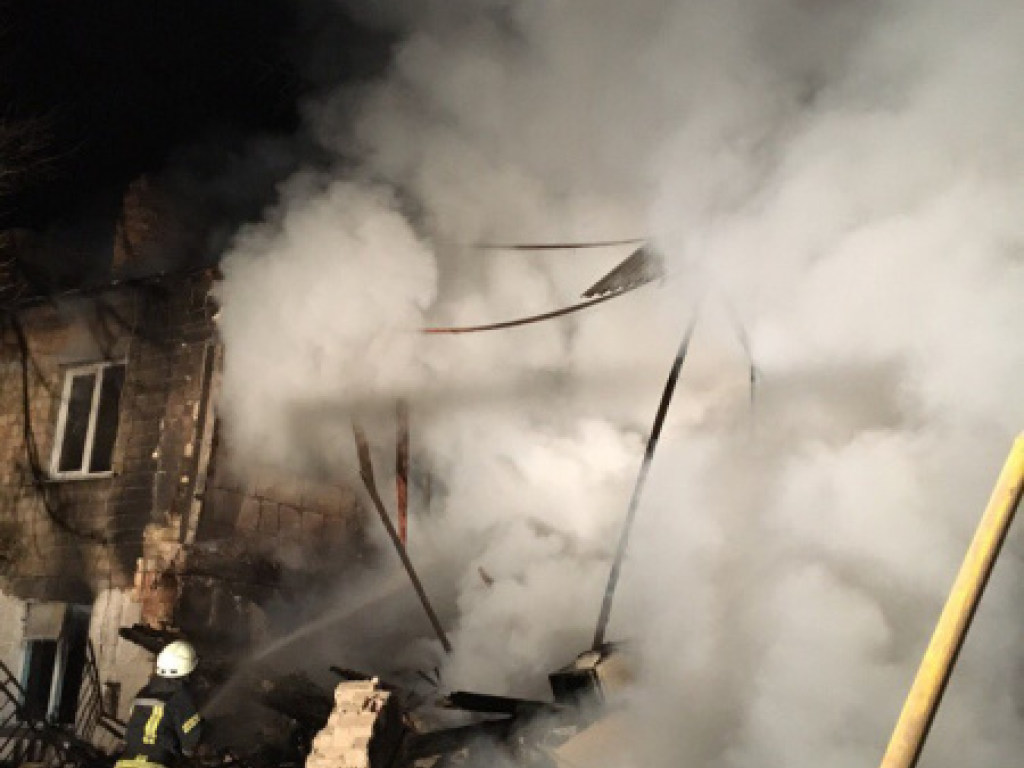 Под Киевом в жилом доме произошел взрыв бытового газа, есть погибший (ФОТО)