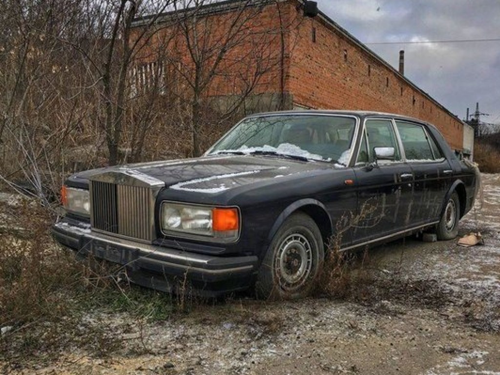 В Харькове нашли редкий Rolls-Royce покойного криминального авторитета, исчезнувший 15 лет назад (ФОТО)