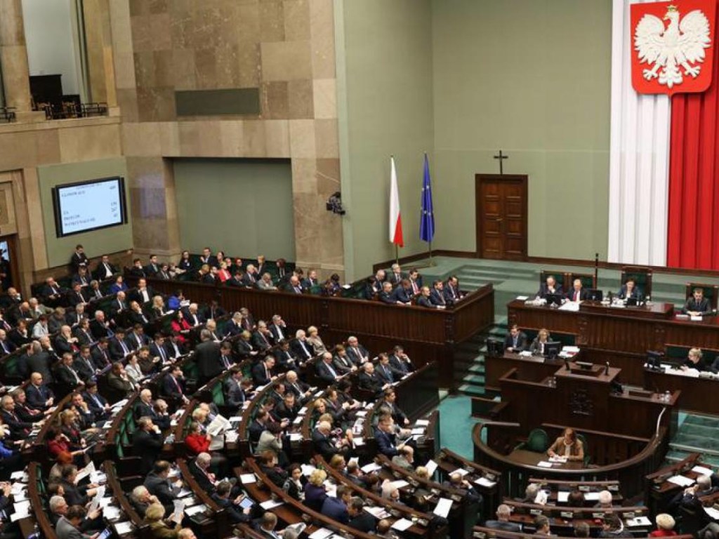 Польский закон о запрете «бандеровской идеологии» создает новый рычаг влияния на украинский политикум &#8212; эксперт
