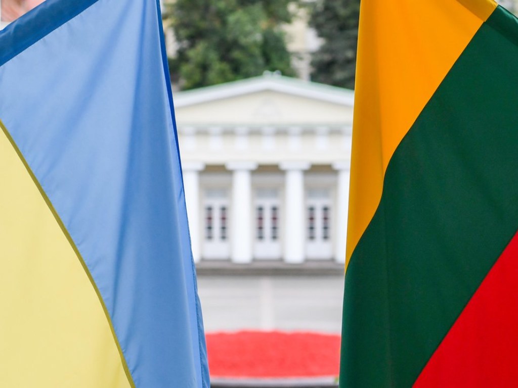 Латвийская дипломатия ополчилась на Украину из-за списка офшорных зон