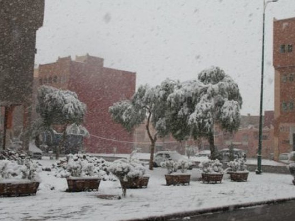 Жители Марокко впервые за 50 лет увидели настоящий снег (ФОТО, ВИДЕО)