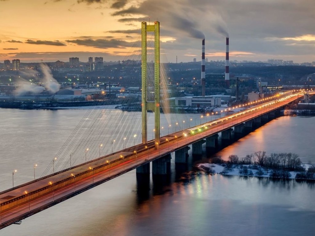 На Южном мосту в Киеве частично ограничат движение транспорта 