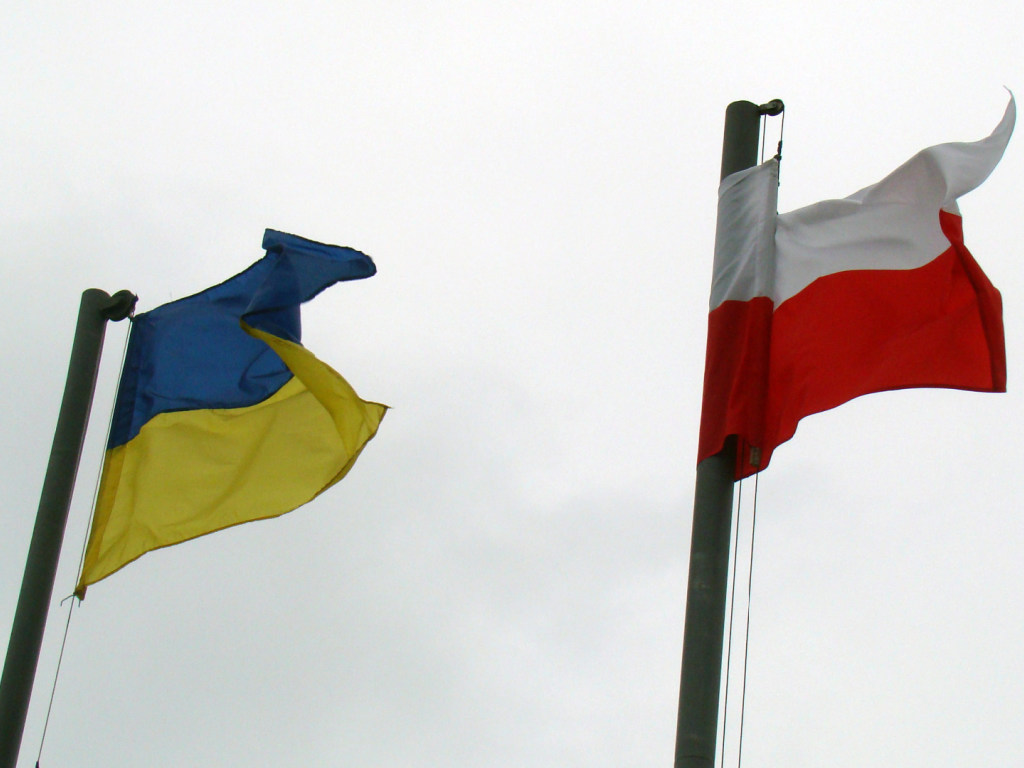 Запрет на «бандеровскую идеологию»: Польша создает «черный список» к украинским выборам?