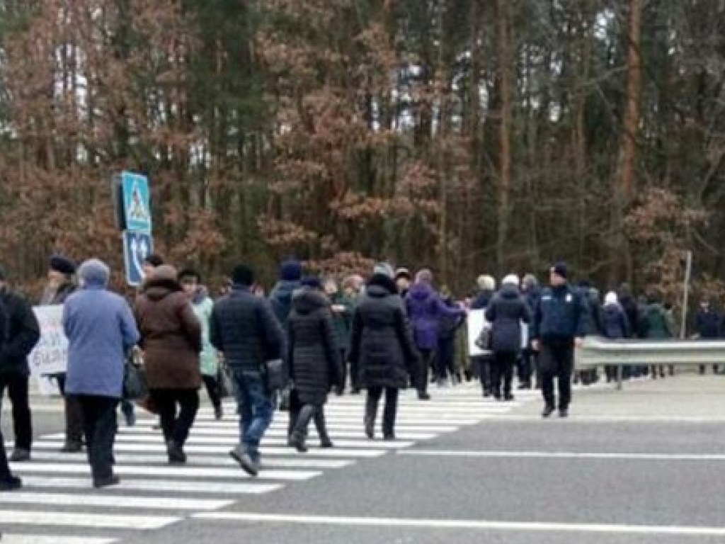 На Волыни перекрывали международную трассу Киев-Ягодын (ФОТО)