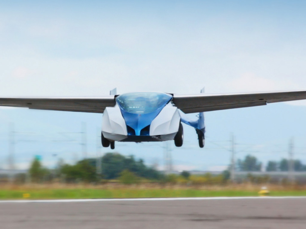 На Женевской автовыставке впервые представят летающий автомобиль (ФОТО)