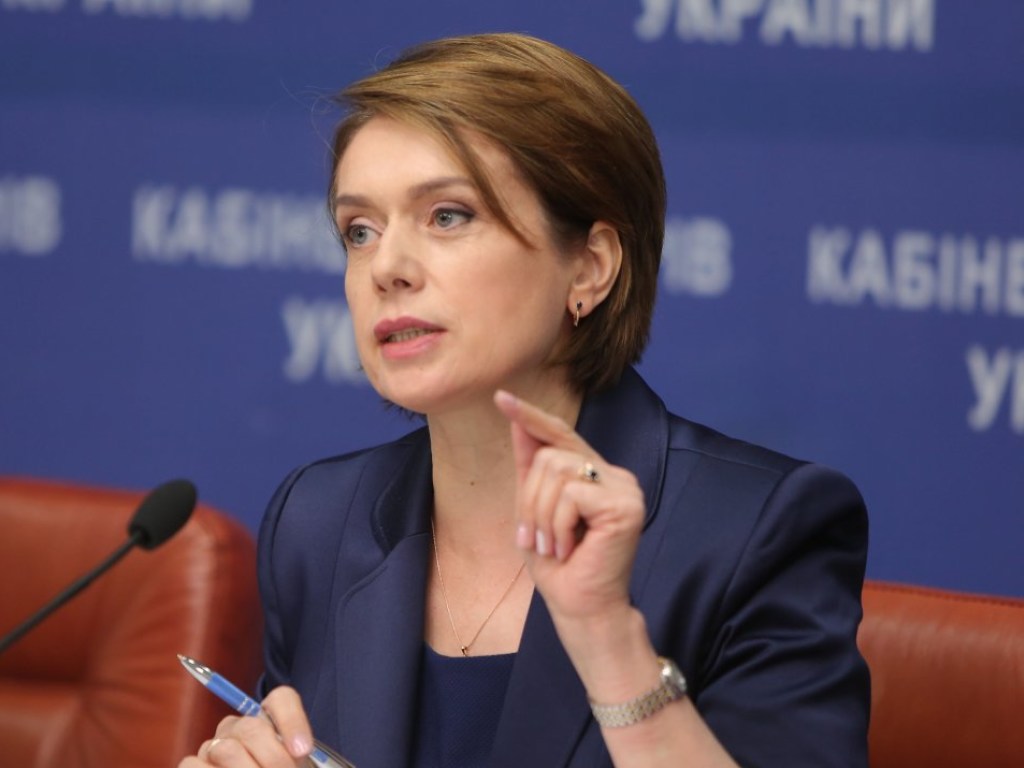 Гриневич анонсировала новую волну повышения зарплат украинских учителей