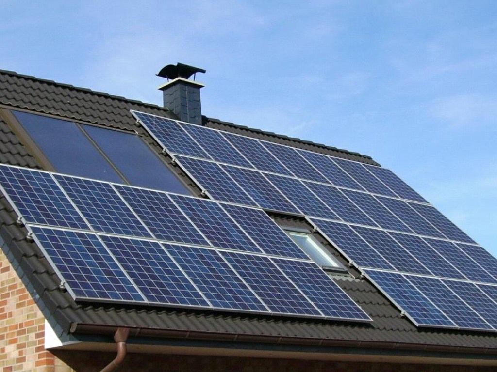 За год в Украине удвоилось количество солнечных электростанций в частных домах