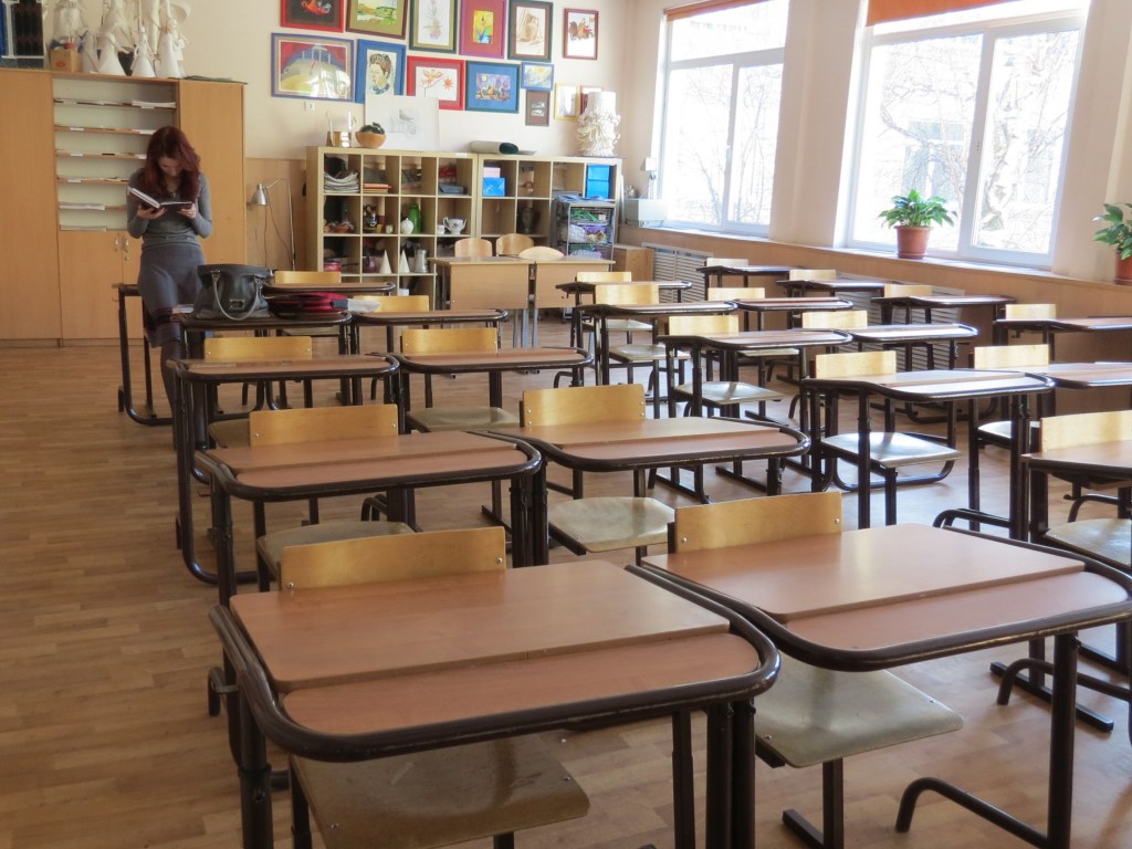 Школы Киева и Запорожья ушли на карантин
